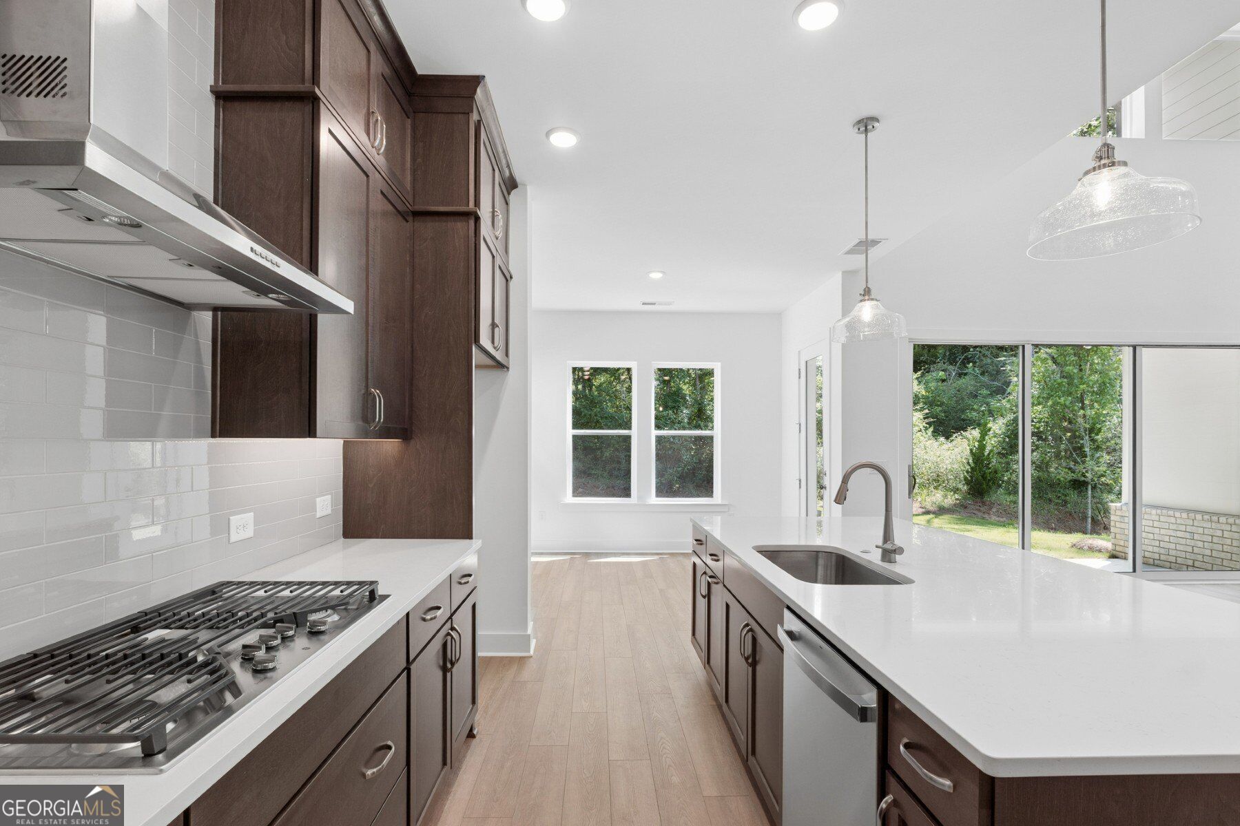 4515 Beechnut Circle Property Photo 8