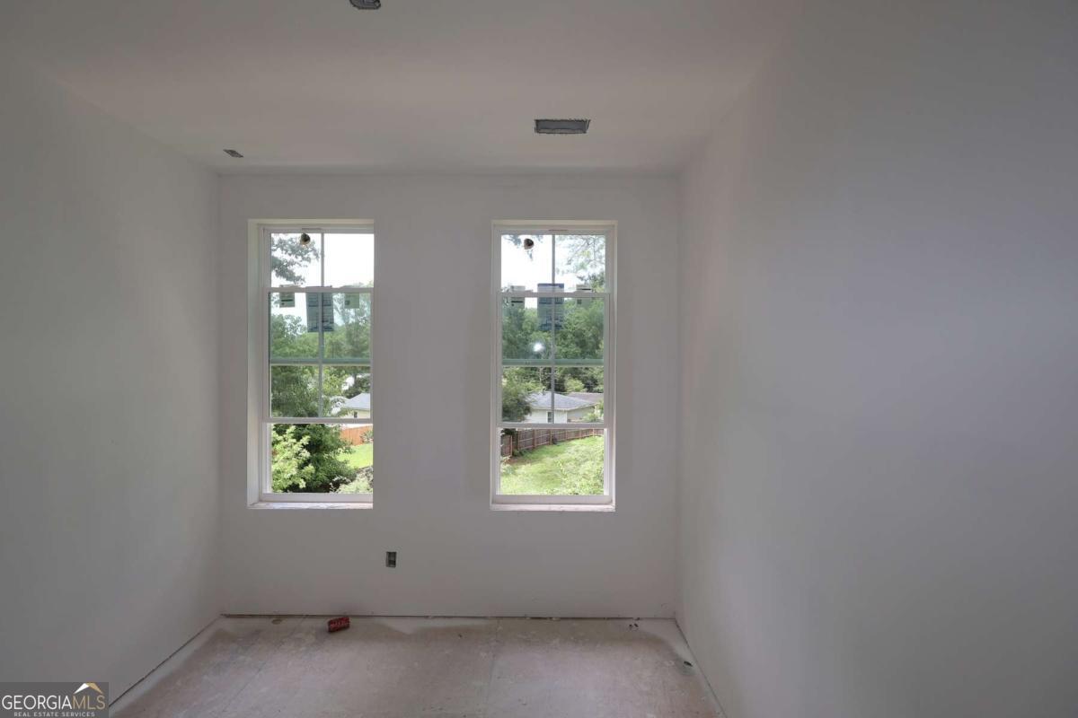 646 Memphis Drive Property Photo 10