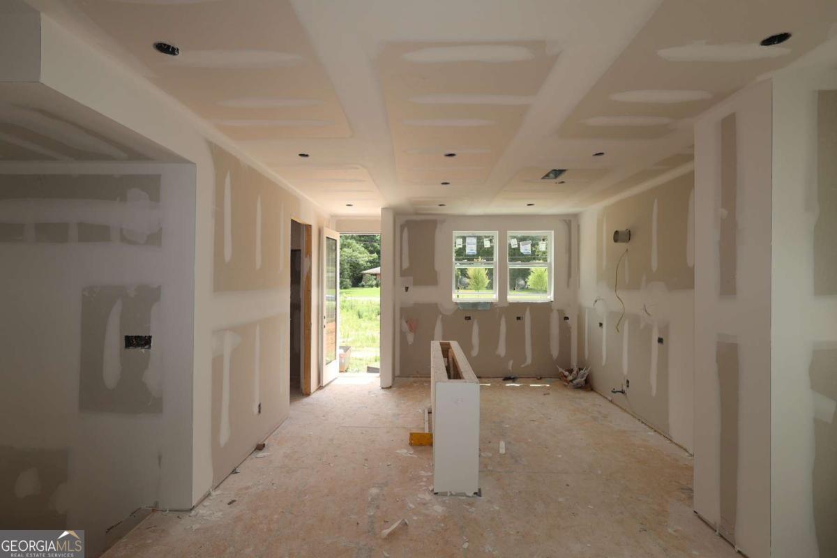 650 Memphis Drive Property Photo 8