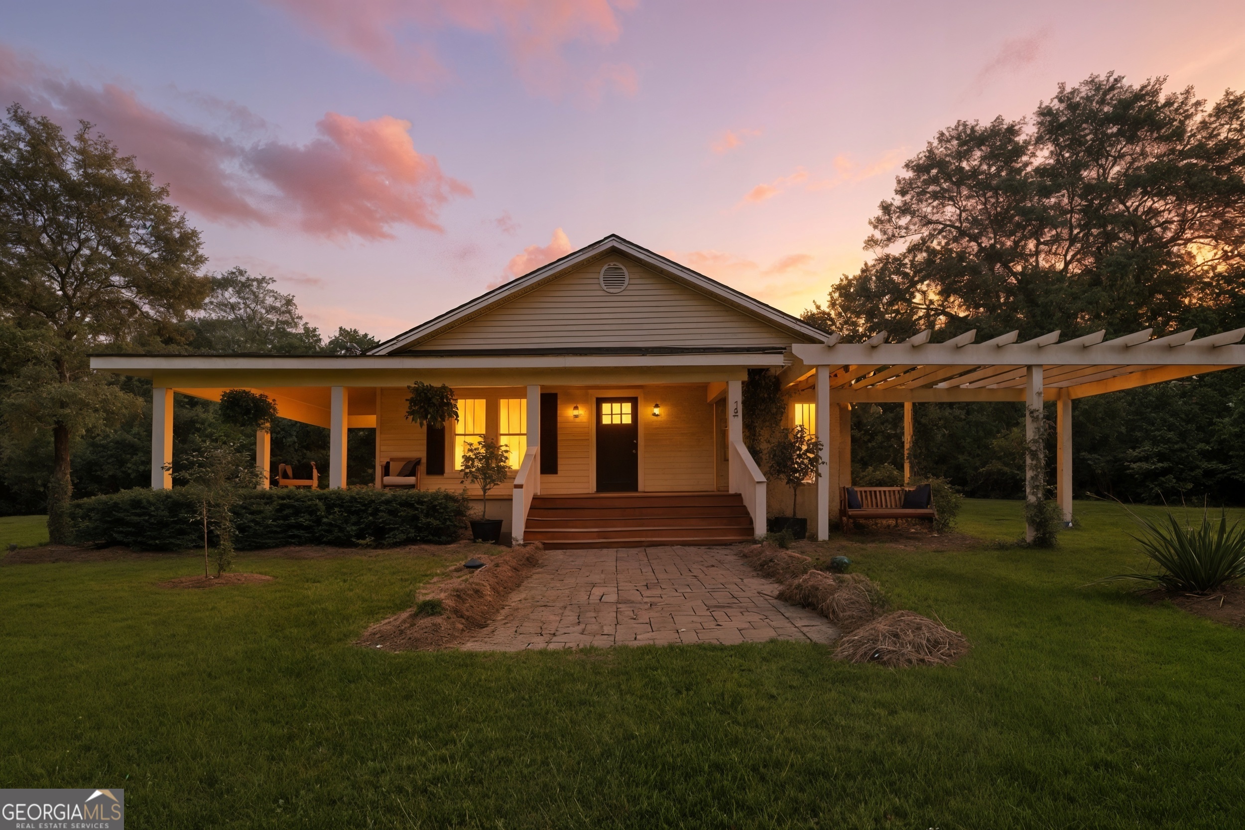 439 Dover Road Property Photo 1