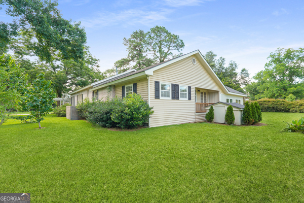 439 Dover Road Property Photo 6