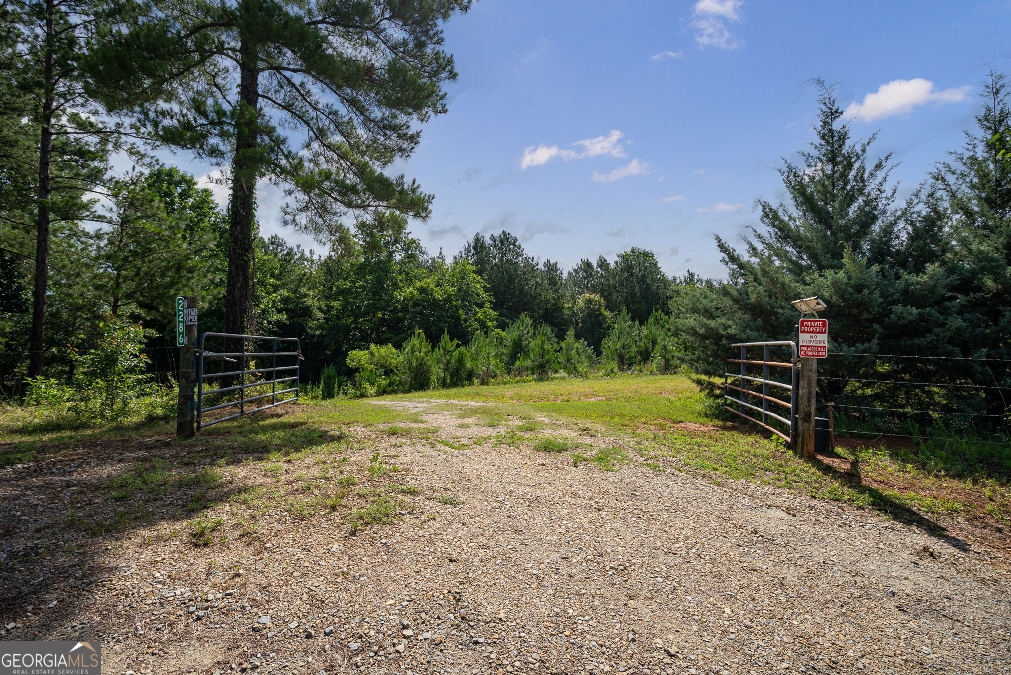 2286 Duffell Martin Road Property Photo 2