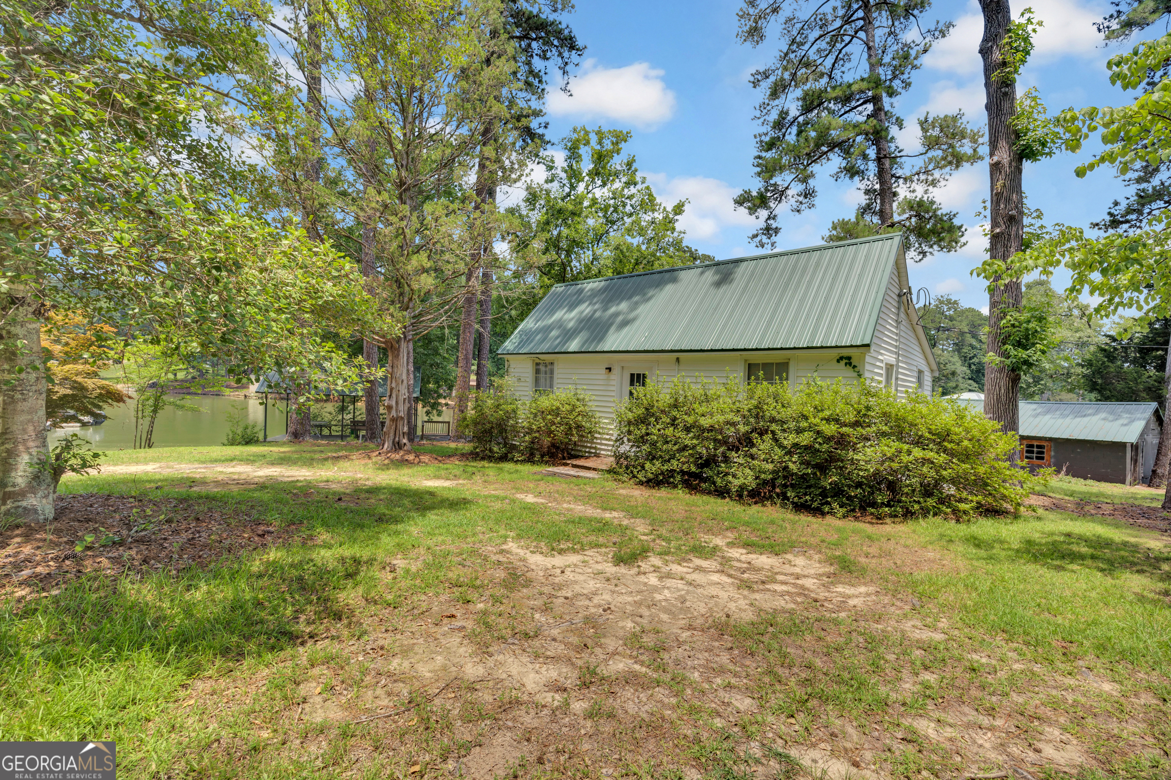 124 E Ward Road Property Photo 1