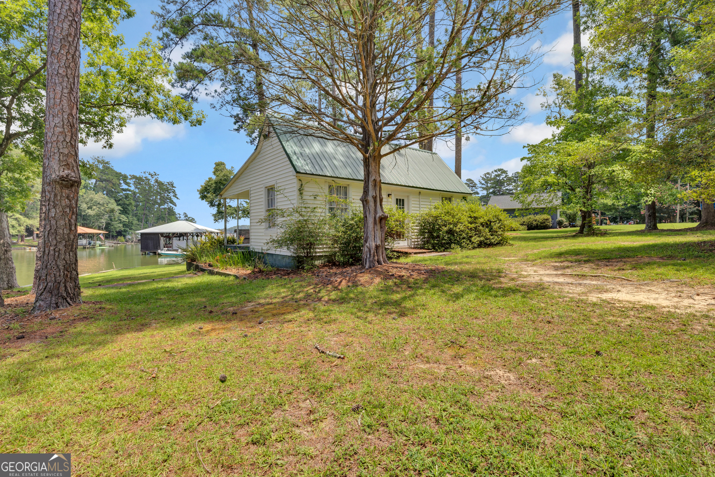 124 E Ward Road Property Photo 3