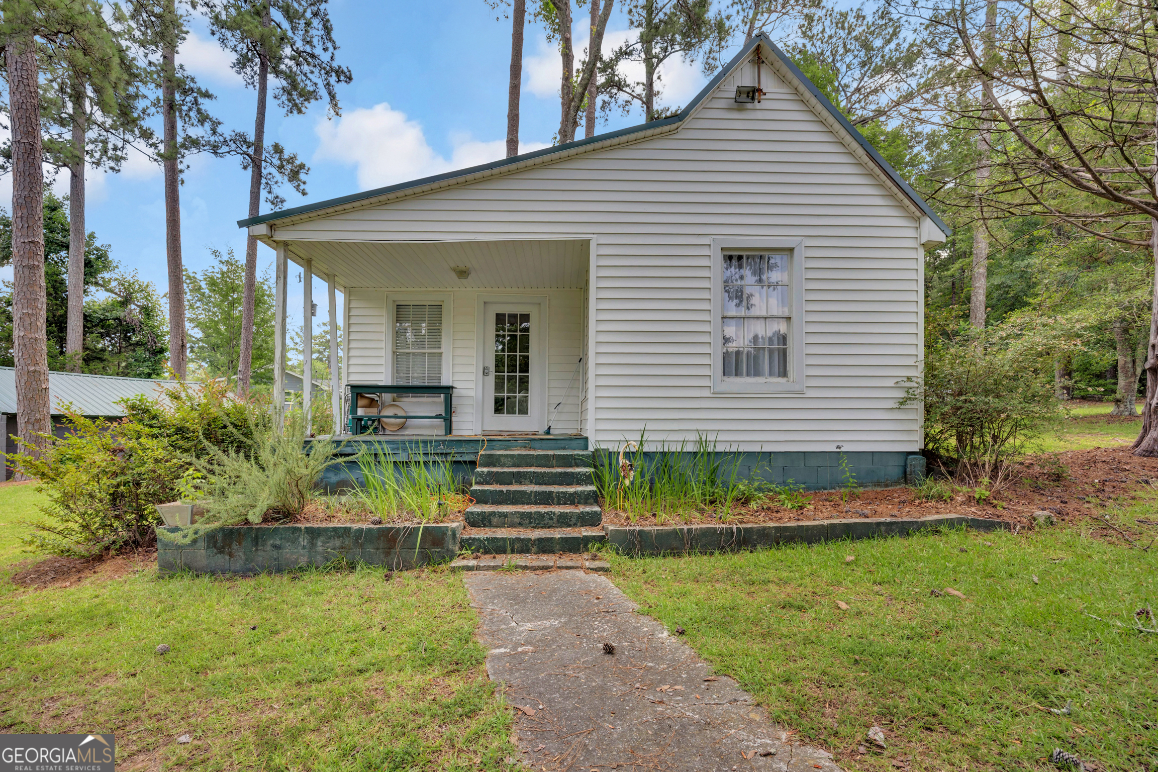124 E Ward Road Property Photo 11