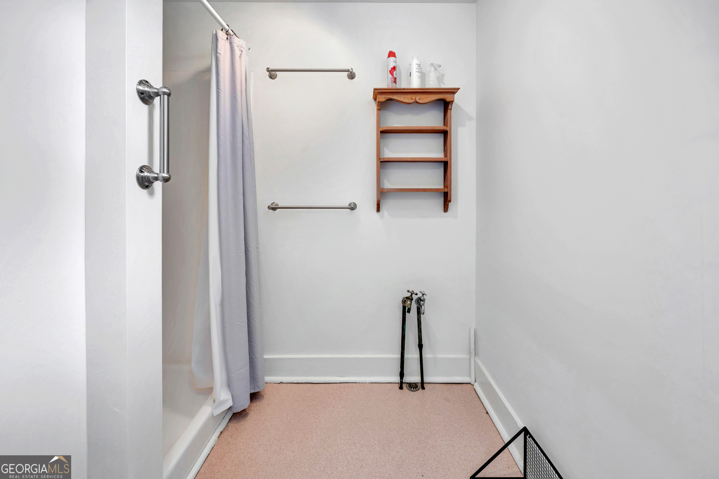 124 E Ward Road Property Photo 28