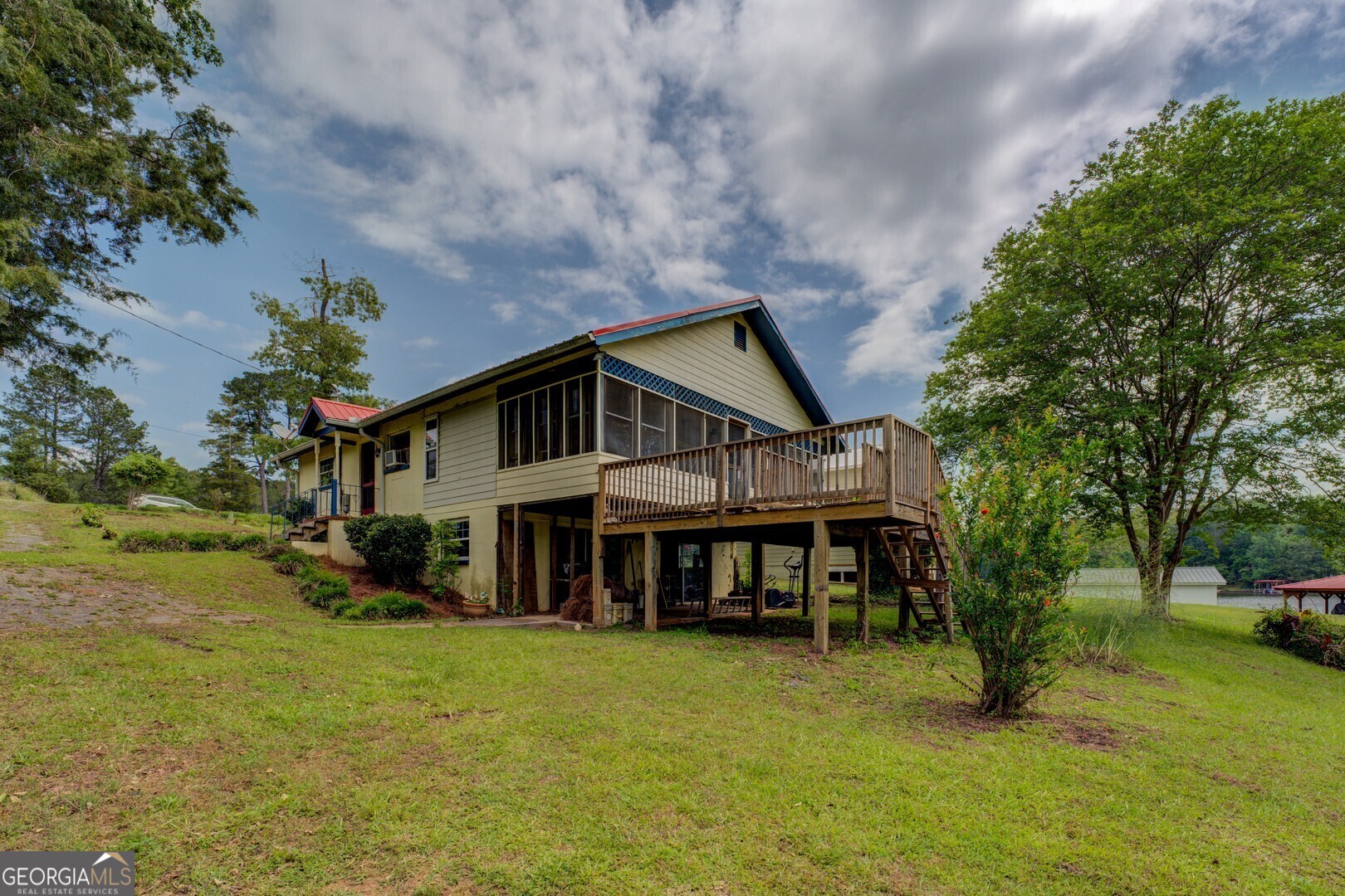 114 Mabry Road Property Photo 1