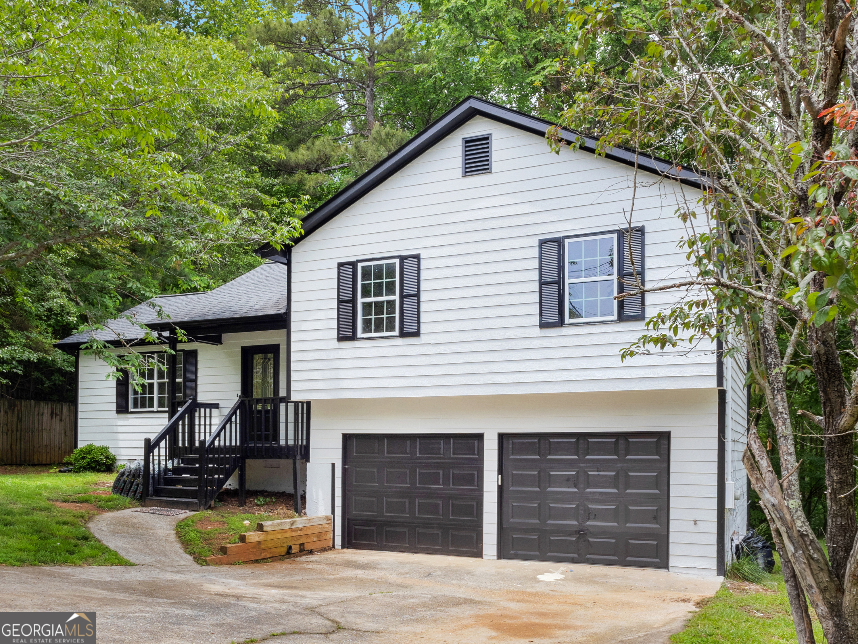 225 Hampton Drive