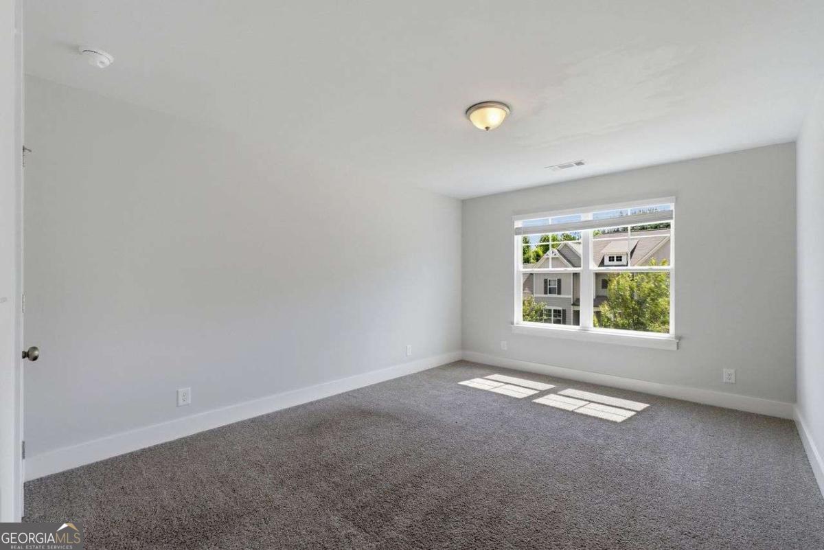 111 Crestbrook Way Property Photo 25