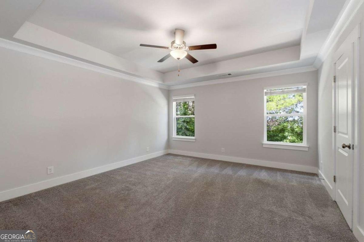 111 Crestbrook Way Property Photo 28