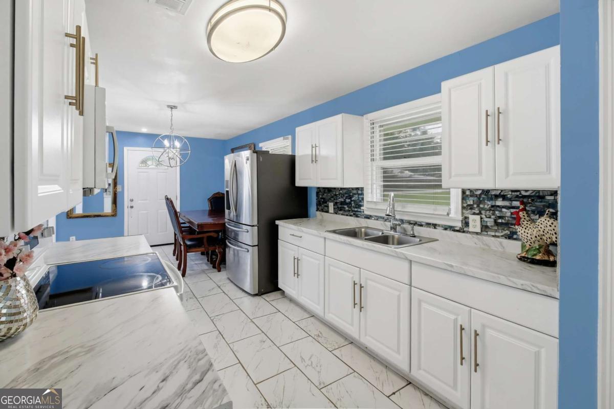 1101 Lloyd Drive Property Photo 12