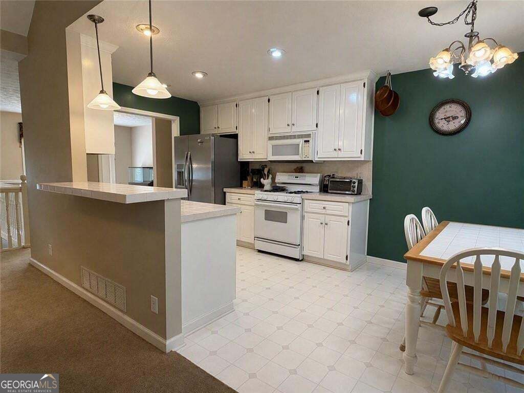 435 Lower Burris Road Property Photo 3