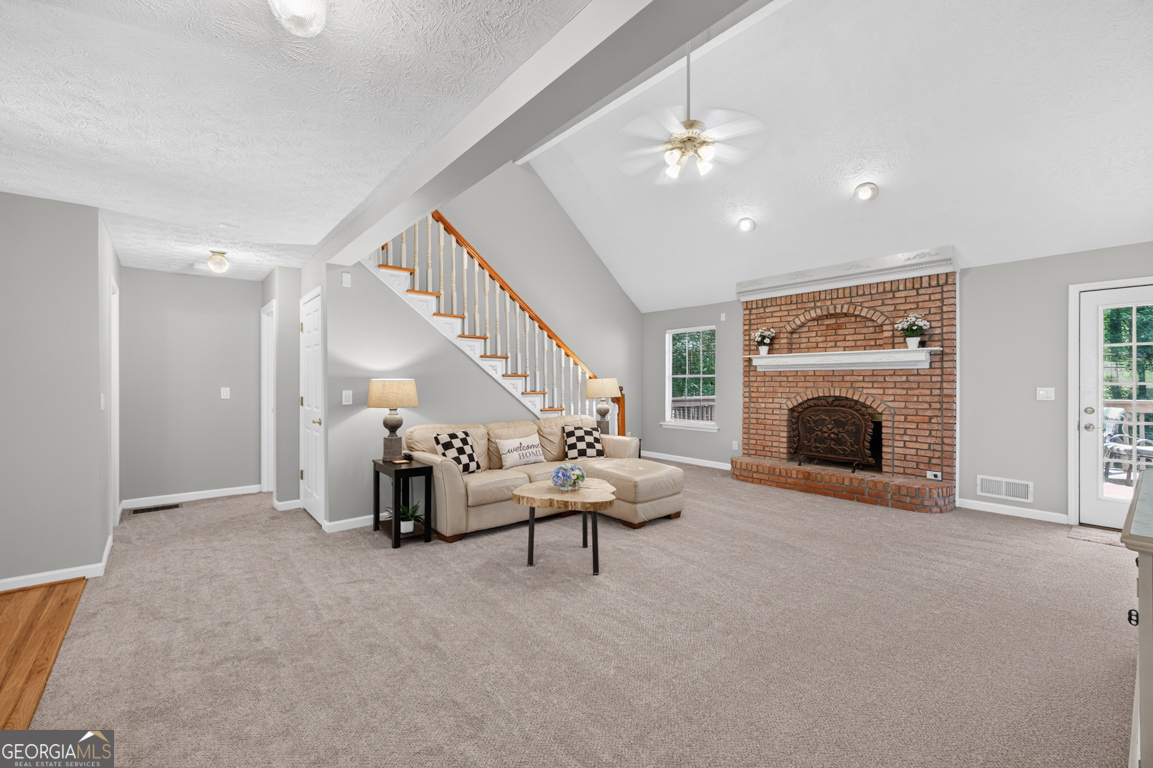 1074 Westchester Drive Sw Property Photo 7