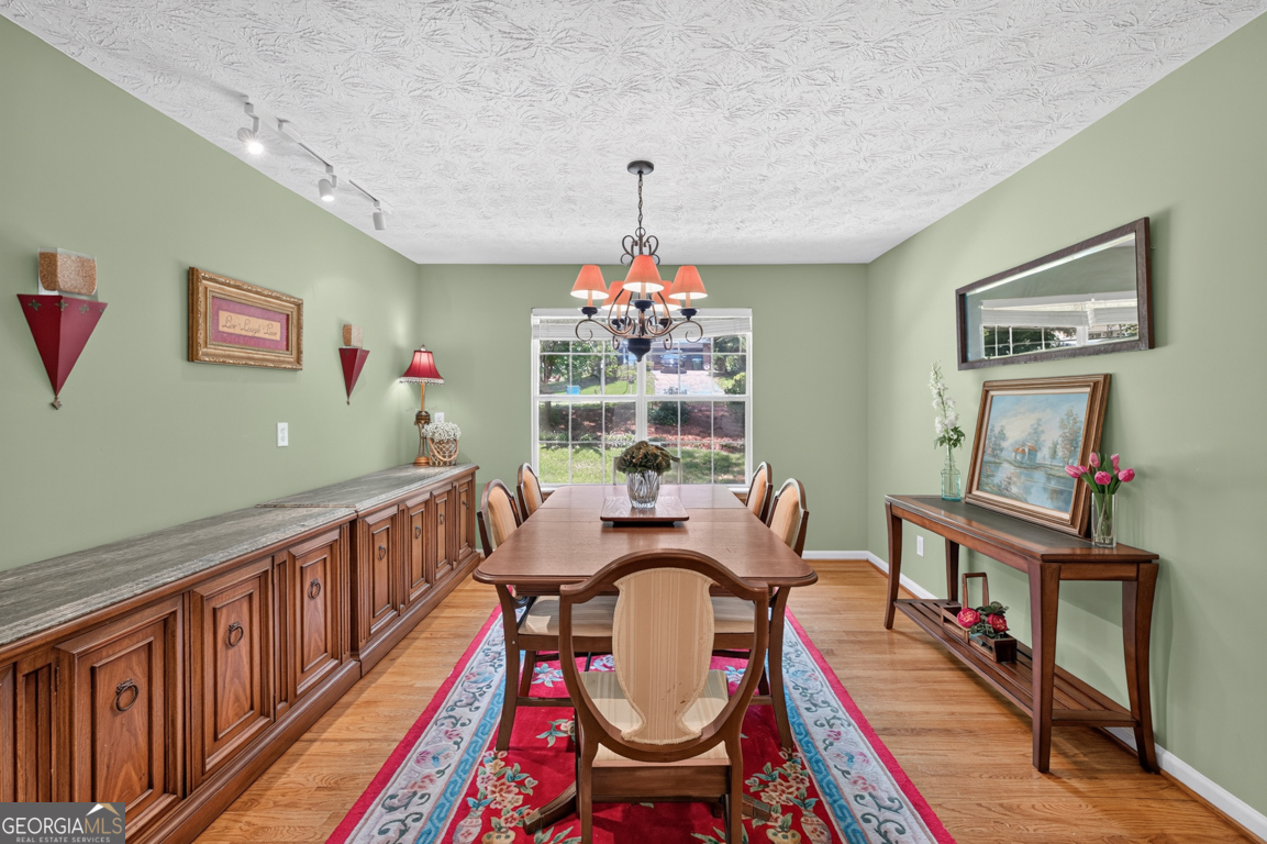 1074 Westchester Drive Sw Property Photo 10