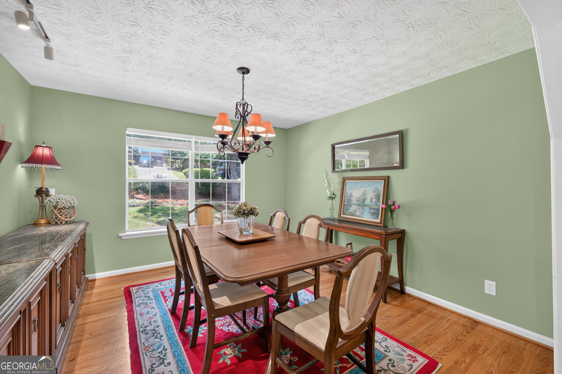 1074 Westchester Drive Sw Property Photo 11