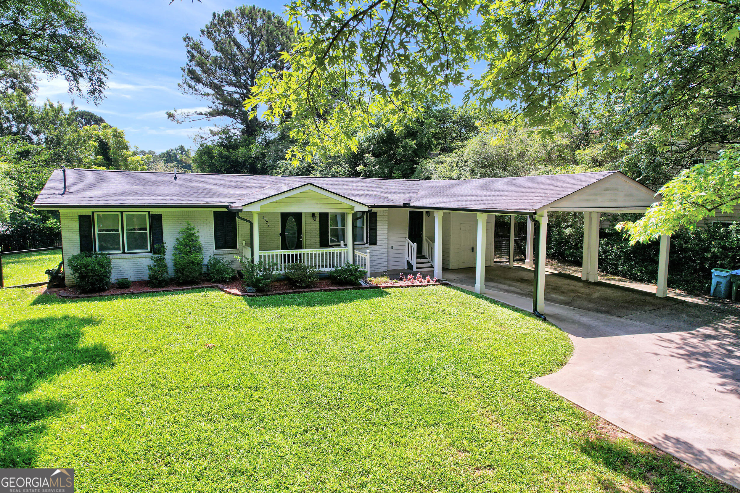5772 Lilburn Stone Mountain Road Property Photo 1