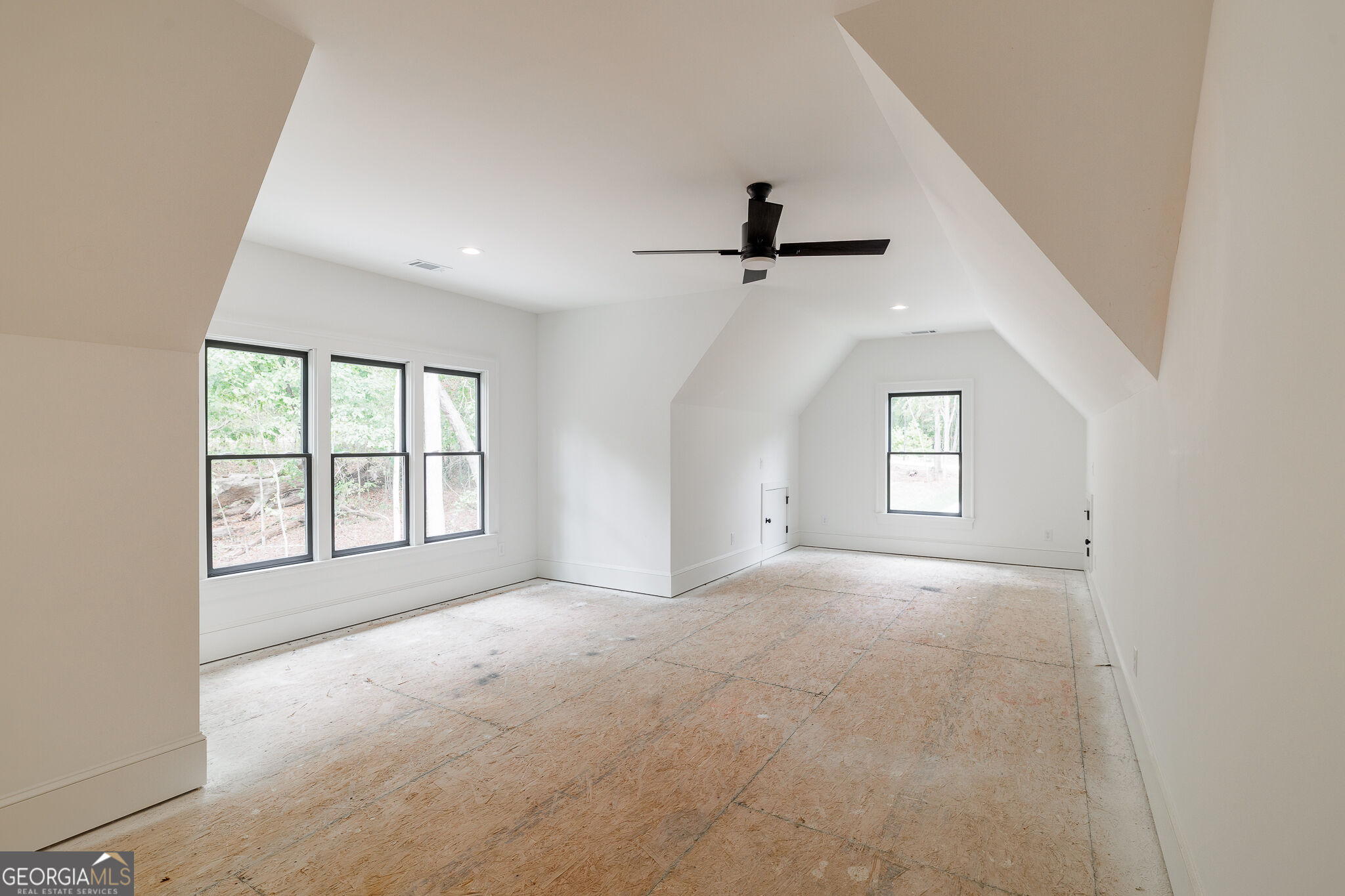 242 Carriage Avenue Property Photo 48