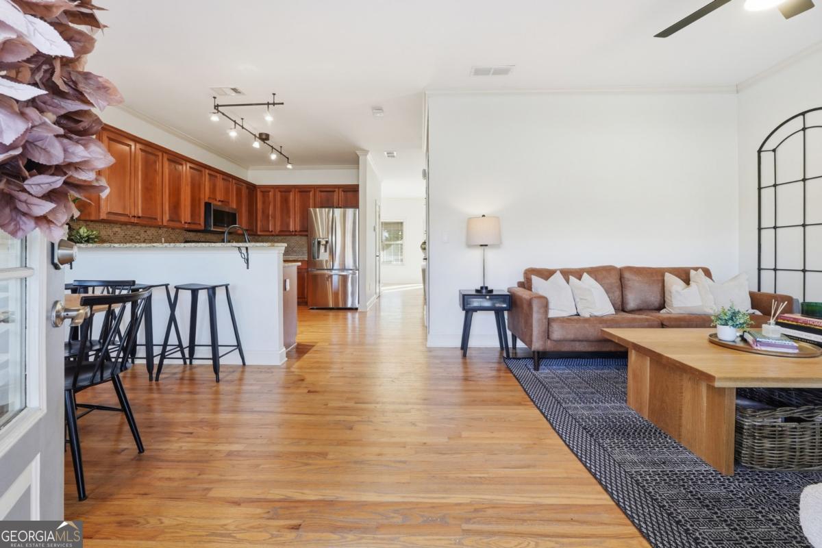 411 Royal Crescent Lane E Property Photo 1