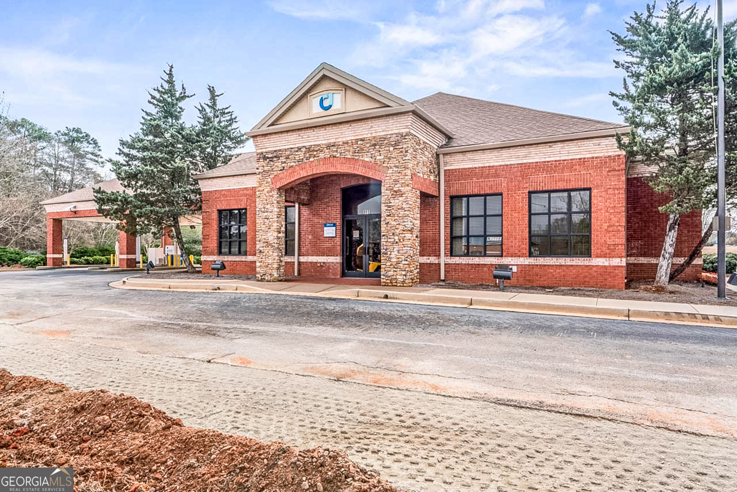 865 Highway 20/81 Property Photo 4