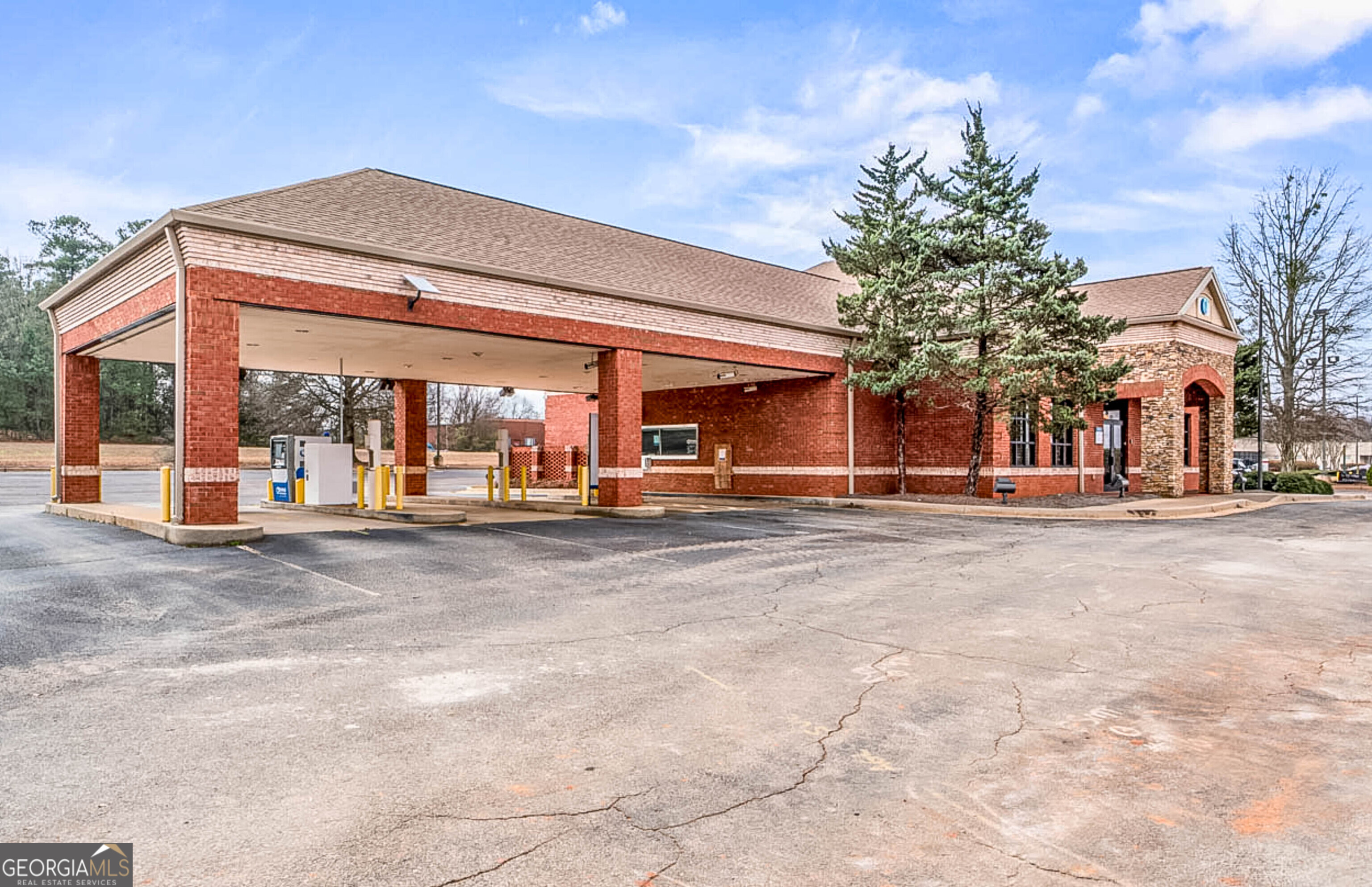 865 Highway 20/81 Property Photo 5