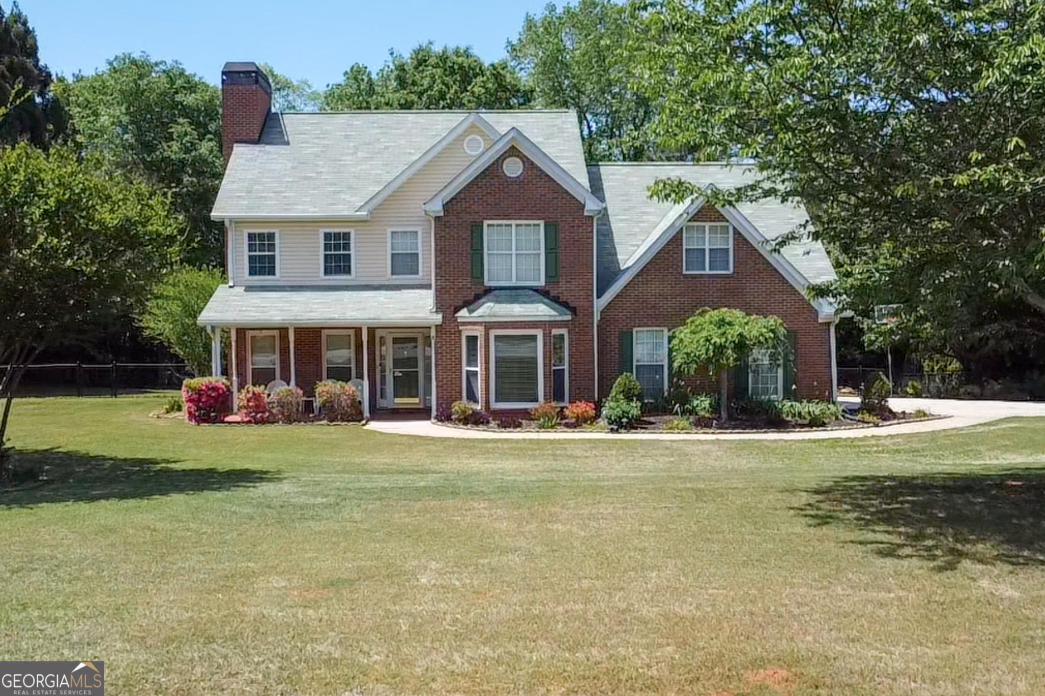 305 Brook Hollow Drive Property Photo 1