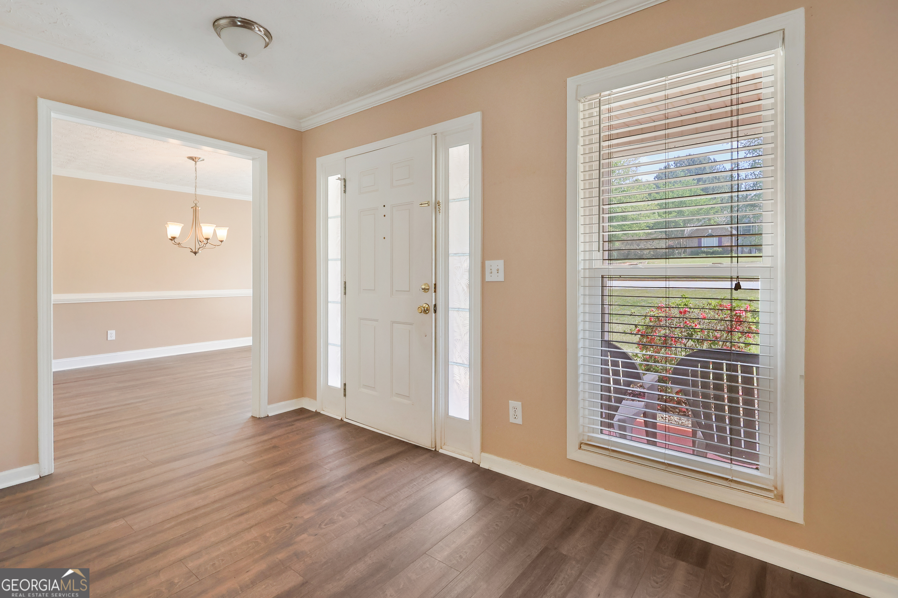 305 Brook Hollow Drive Property Photo 2