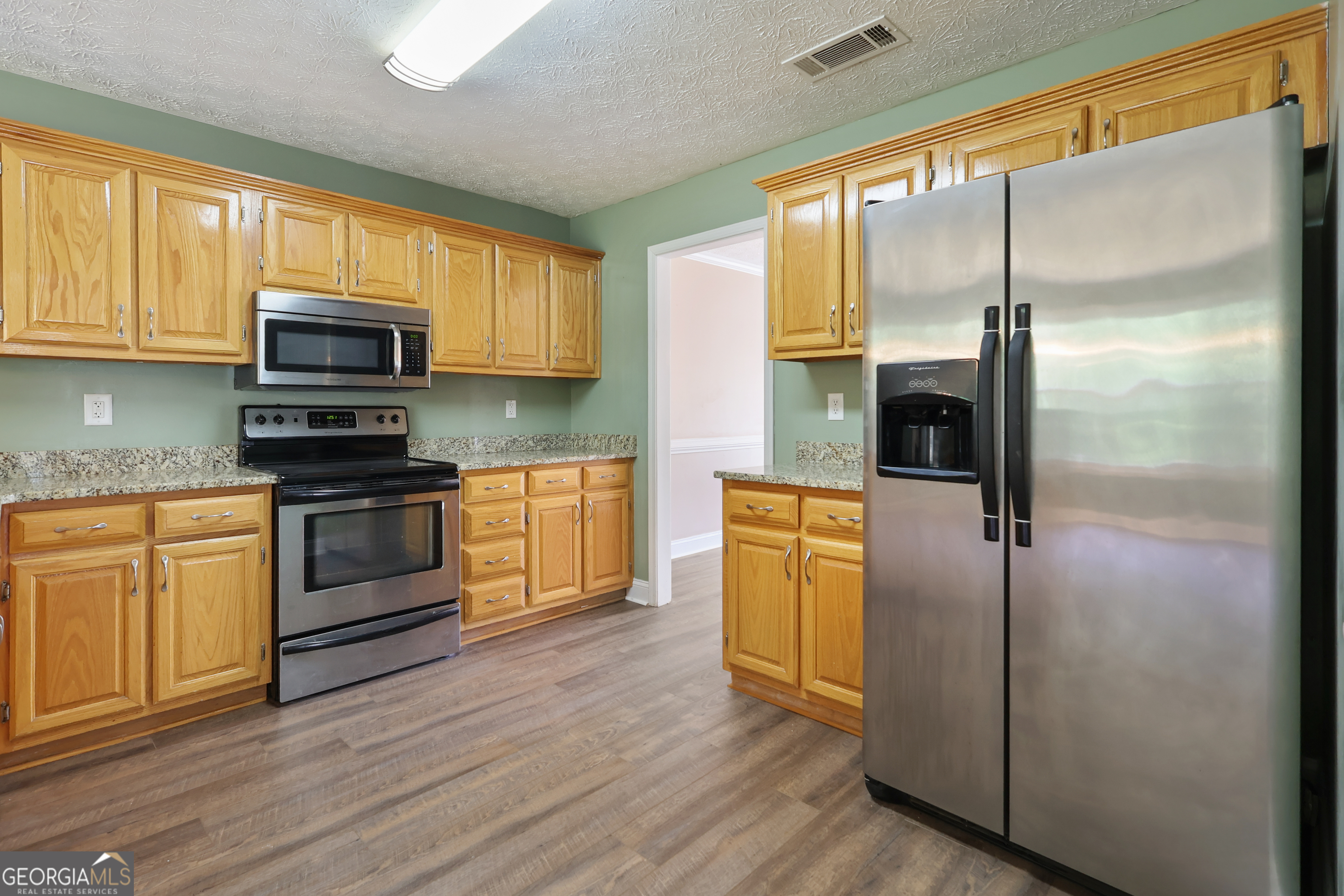 305 Brook Hollow Drive Property Photo 9