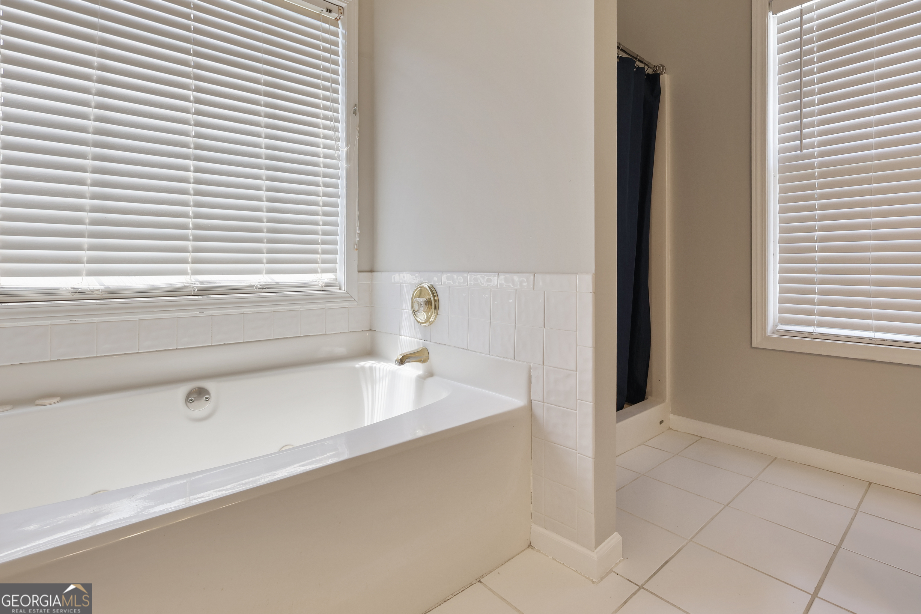 305 Brook Hollow Drive Property Photo 17