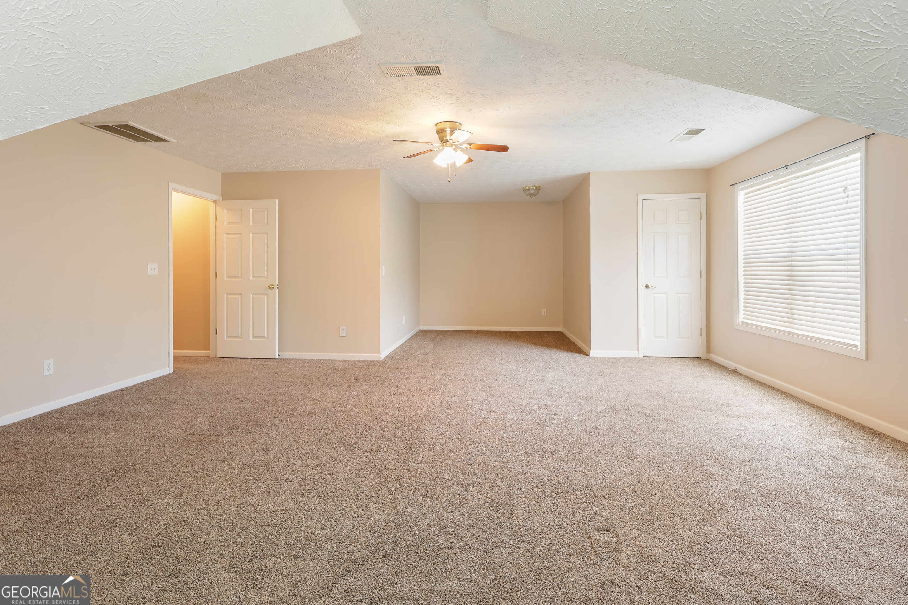 305 Brook Hollow Drive Property Photo 21