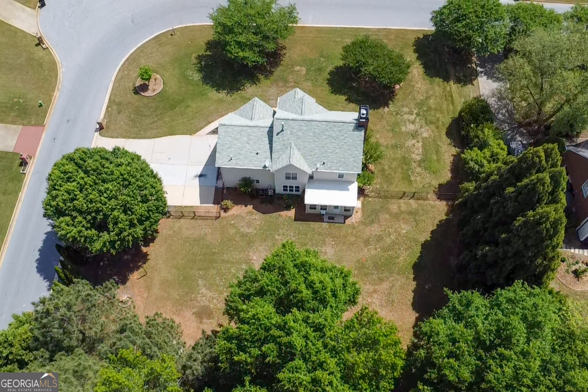 305 Brook Hollow Drive Property Photo 32