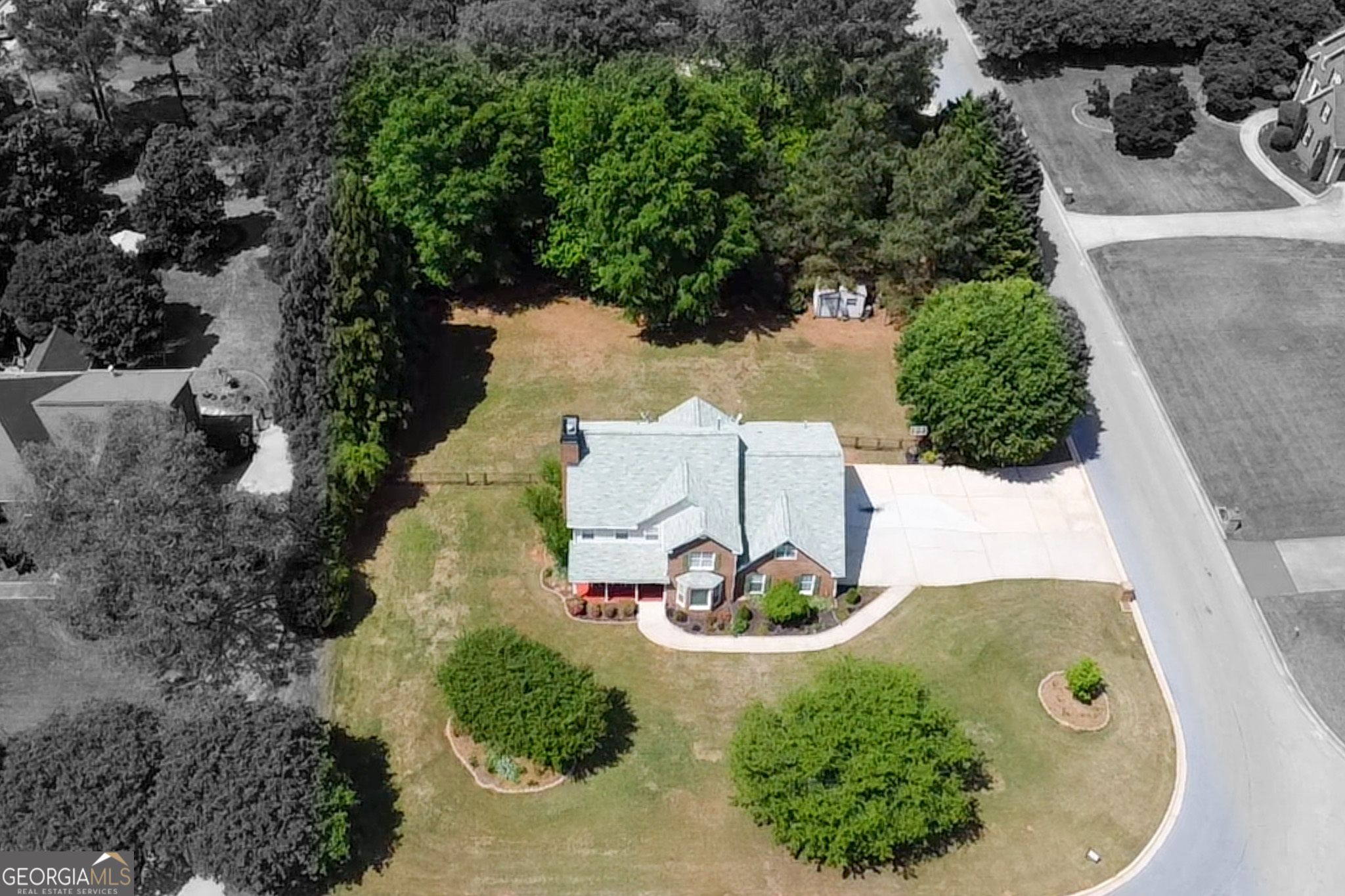305 Brook Hollow Drive Property Photo 33
