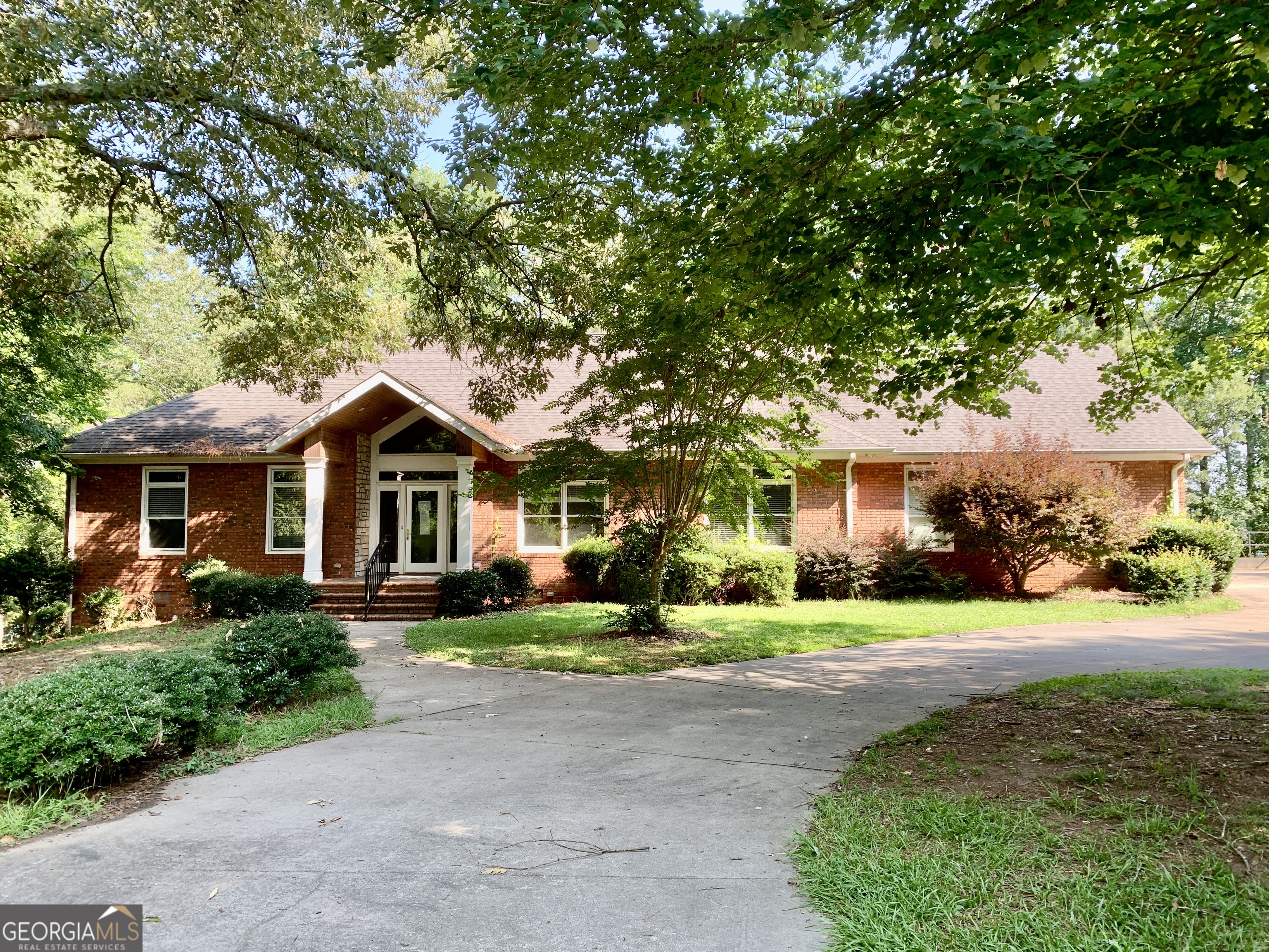 727 Kings Bench Drive Property Photo 1