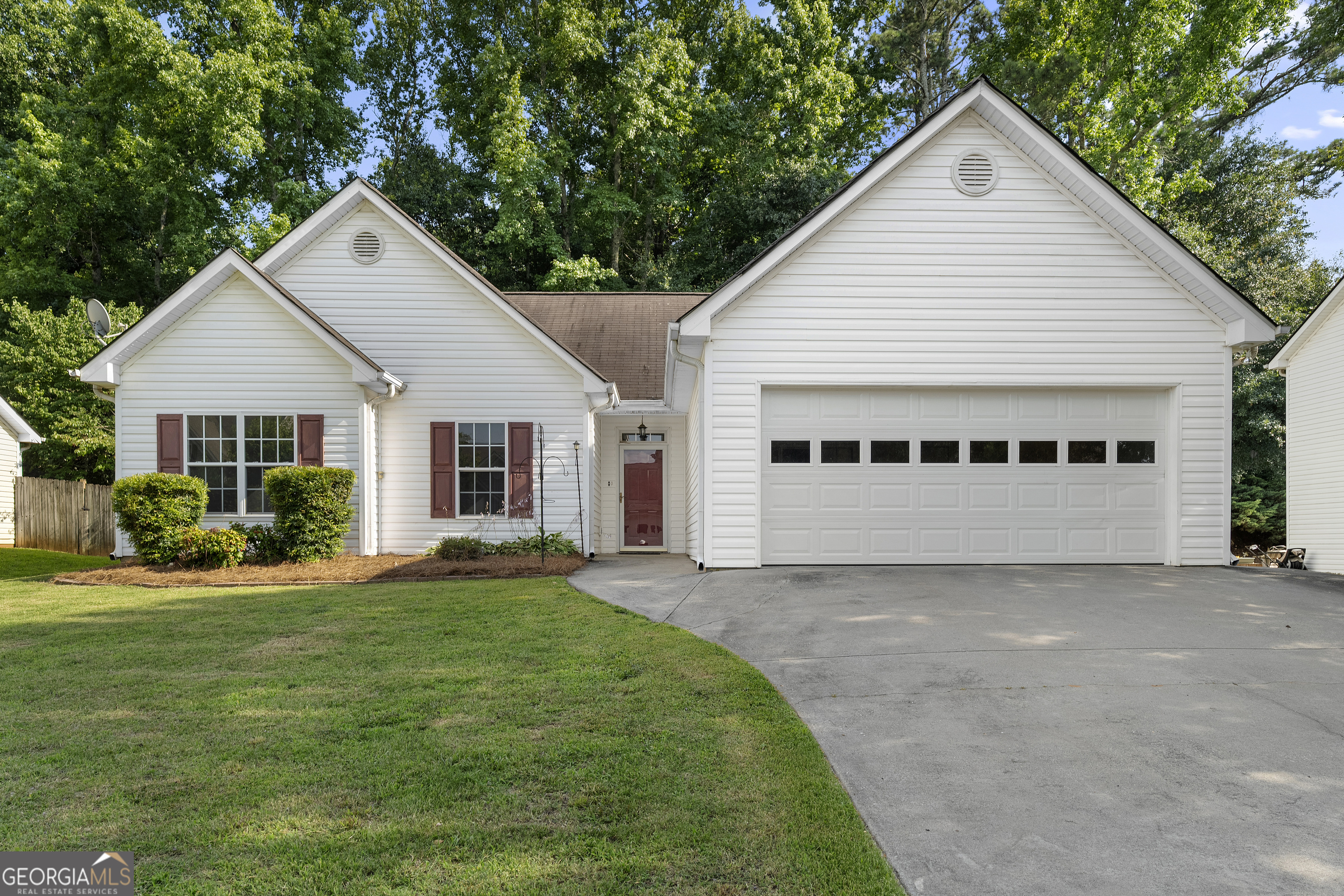 314 Apache Drive Property Photo 1