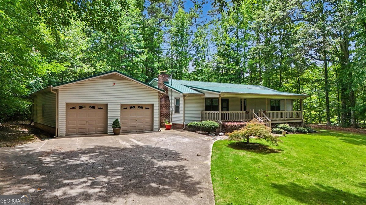 596 Morningside Drive Property Photo 1