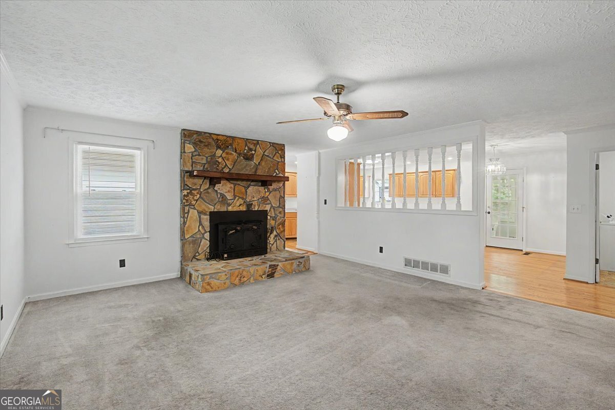 596 Morningside Drive Property Photo 8