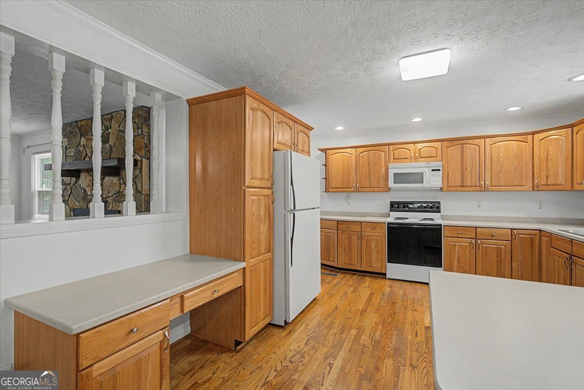 596 Morningside Drive Property Photo 15