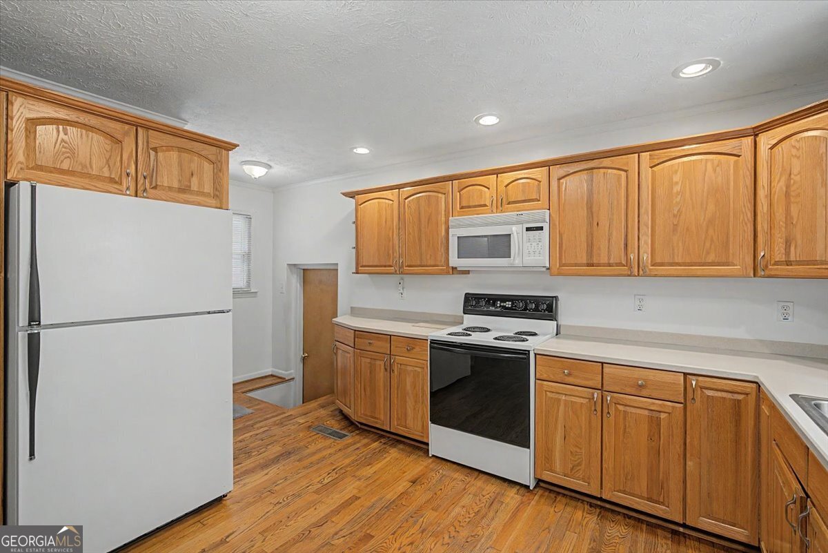 596 Morningside Drive Property Photo 17