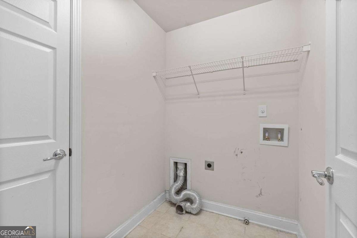 1034 East Paces Chas Ne Property Photo 25