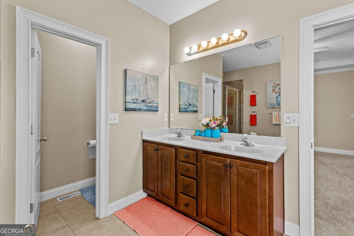 2202 Escalade Court Property Photo 30