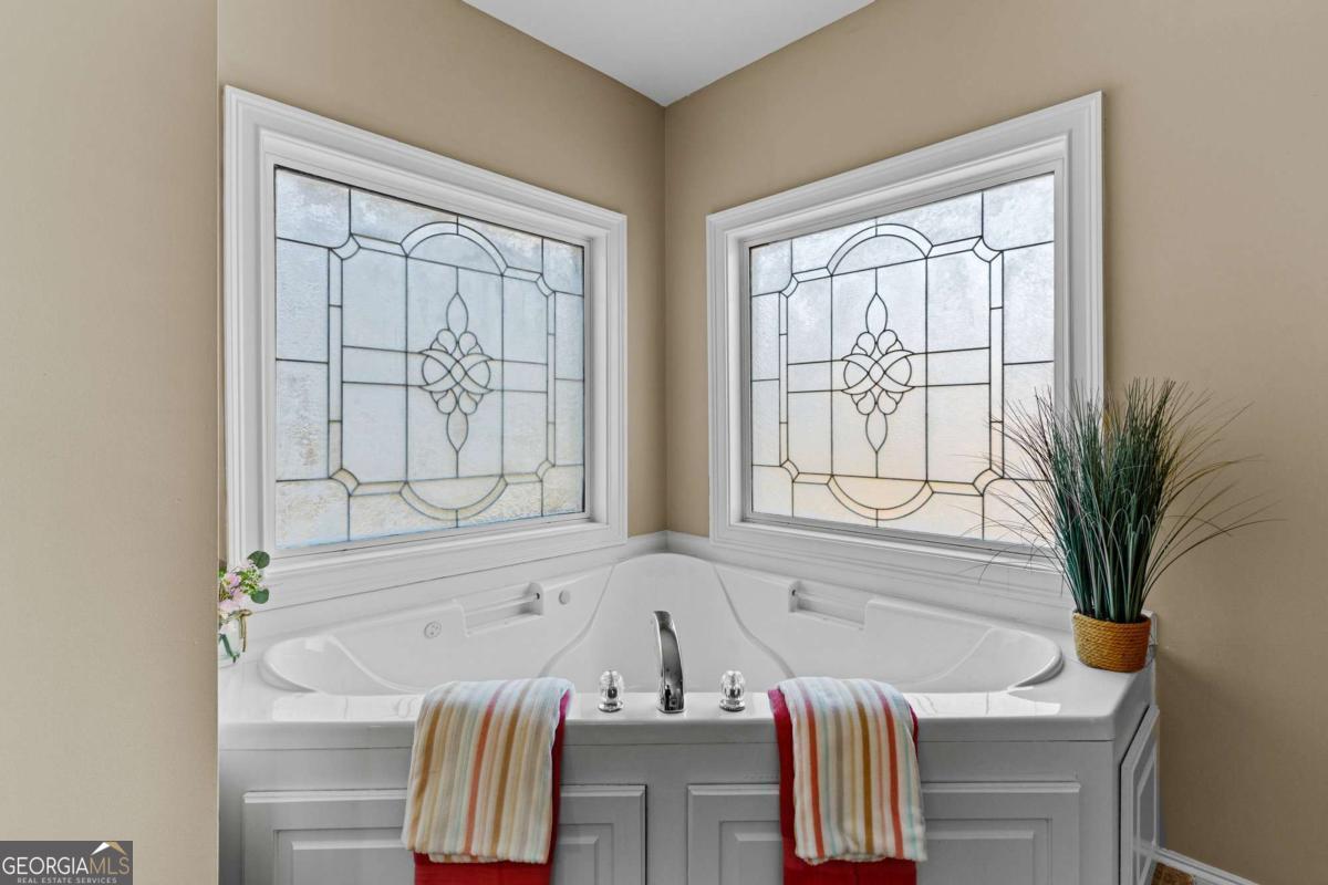 2202 Escalade Court Property Photo 31