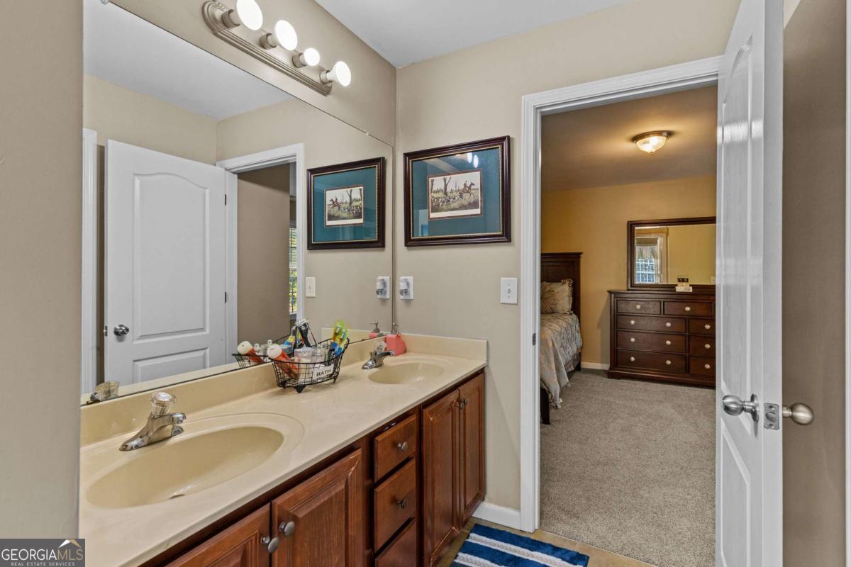 2202 Escalade Court Property Photo 49