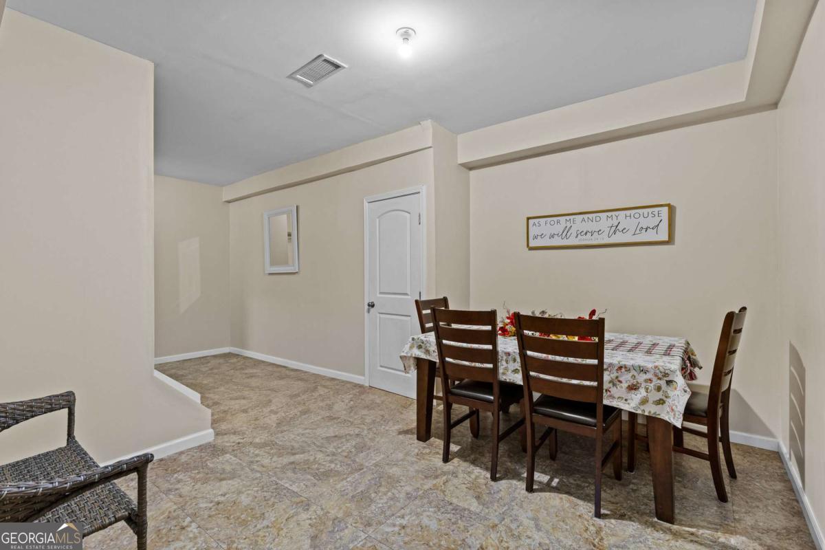 2202 Escalade Court Property Photo 54