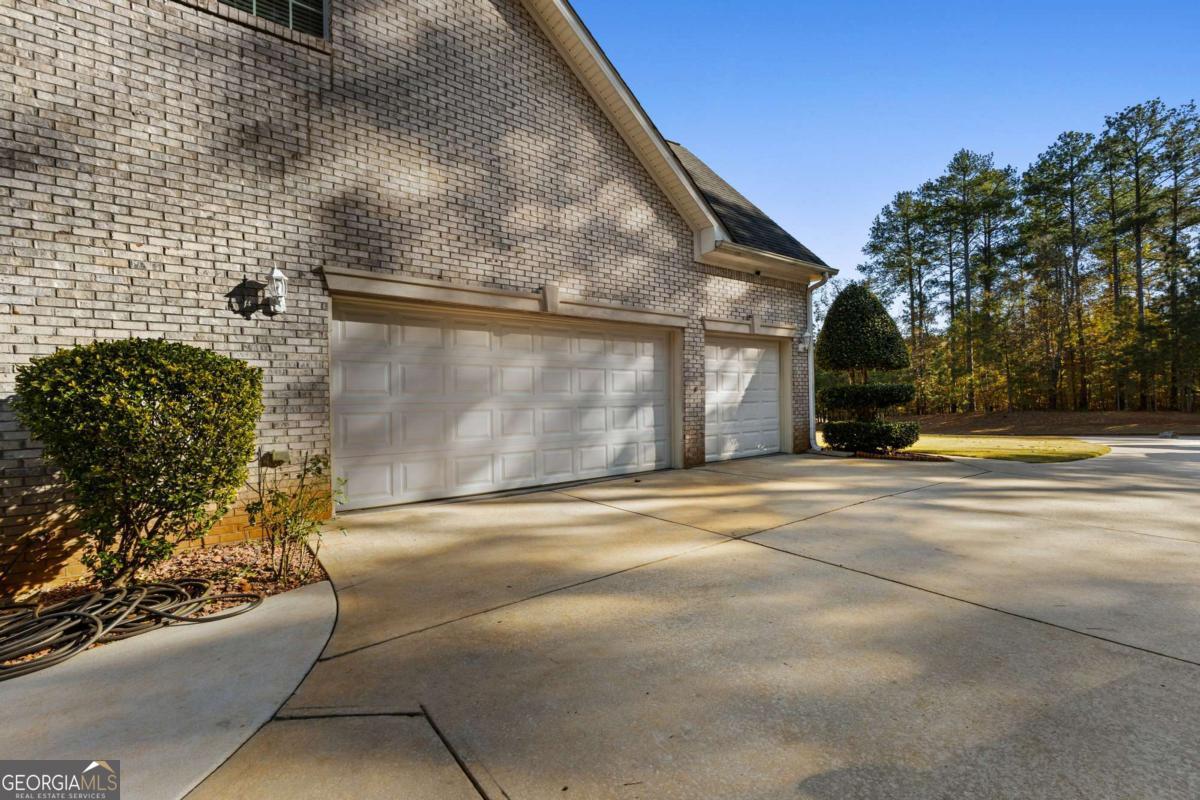2202 Escalade Court Property Photo 76