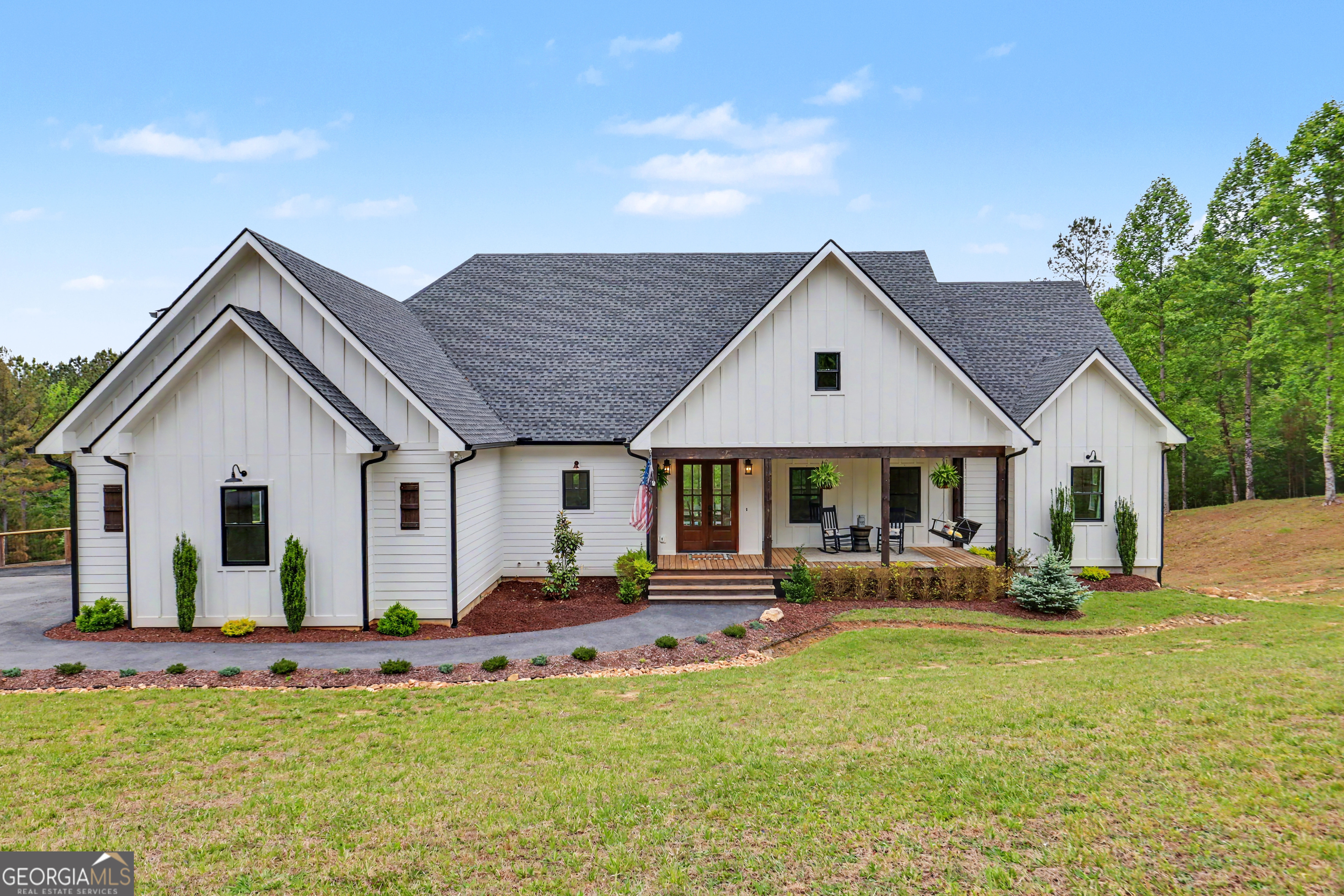 1424 Ridge Pointe Way Property Photo 1