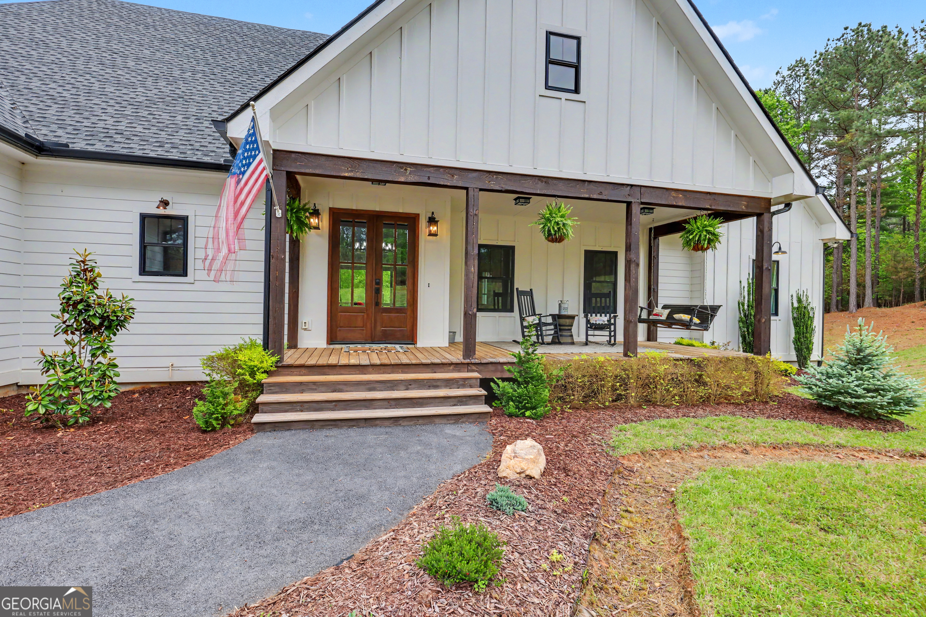 1424 Ridge Pointe Way Property Photo 2