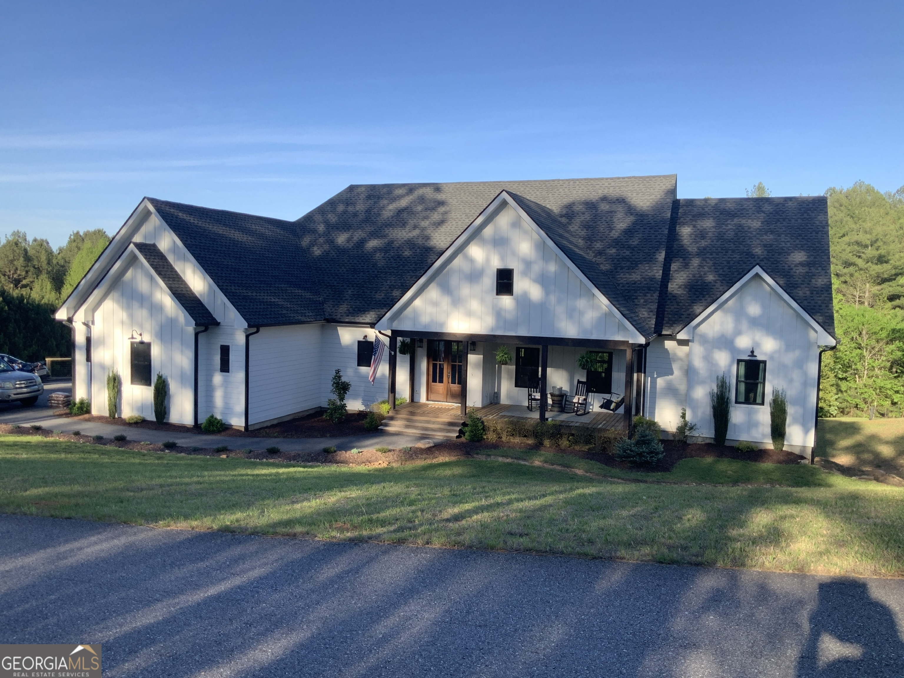 1424 Ridge Pointe Way Property Photo 3