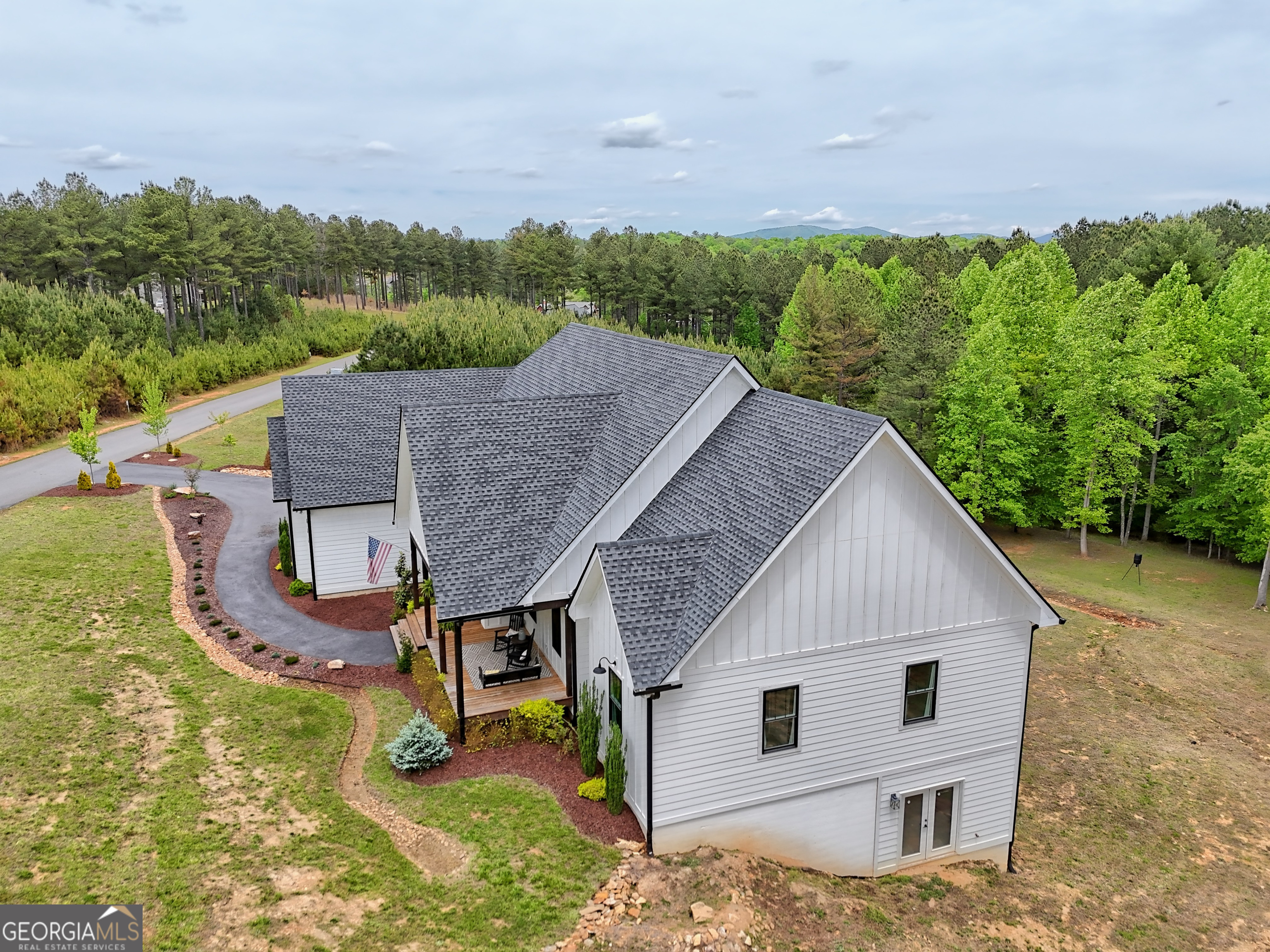 1424 Ridge Pointe Way Property Photo 4
