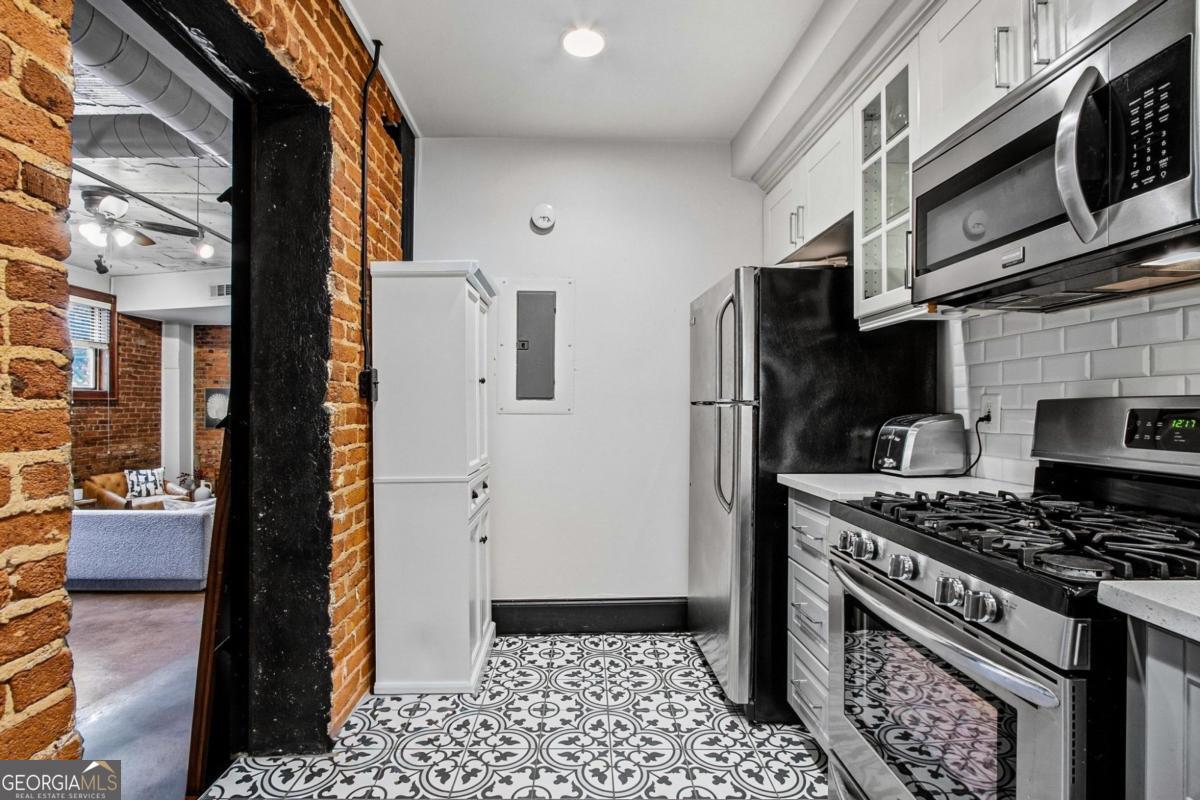 908 Juniper Street Ne Apt 4 Property Photo 22
