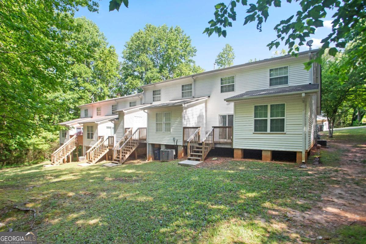 6712 Lakewood Drive Property Photo 5