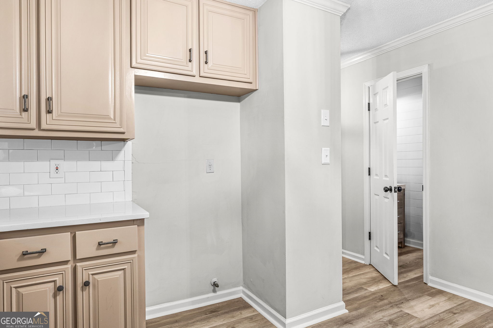 275 Mosby Woods Drive Property Photo 14